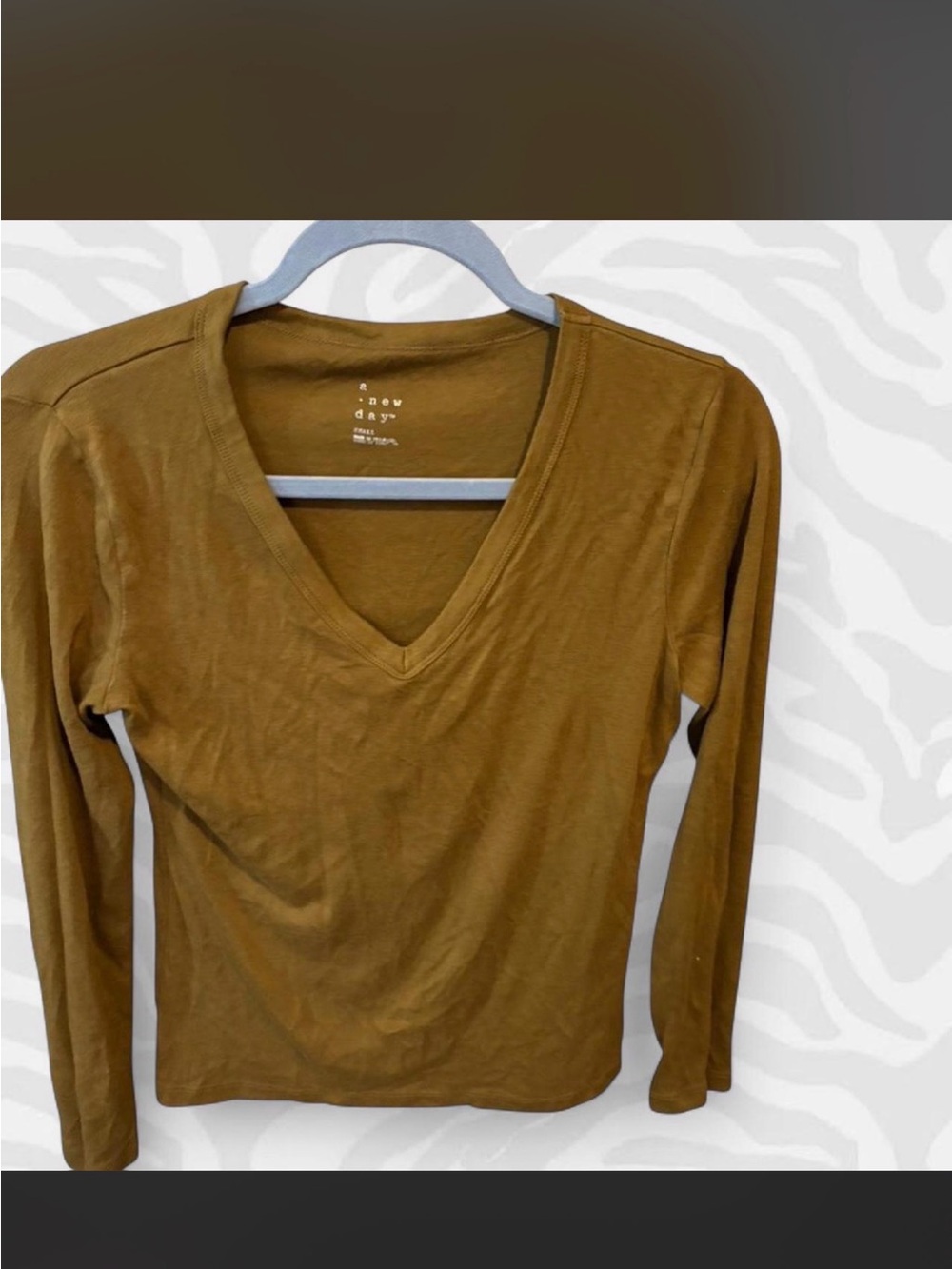 a new day V-Neck Long Sleeve Top in Mustard